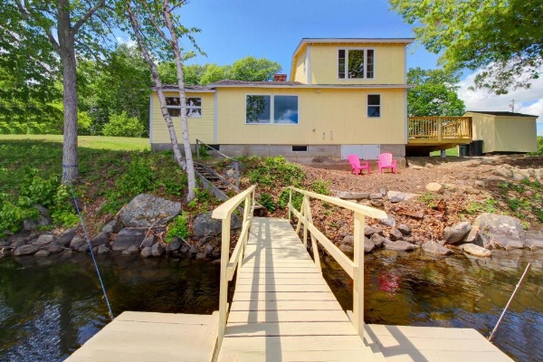 Damariscotta Lakefront Retreat image 23